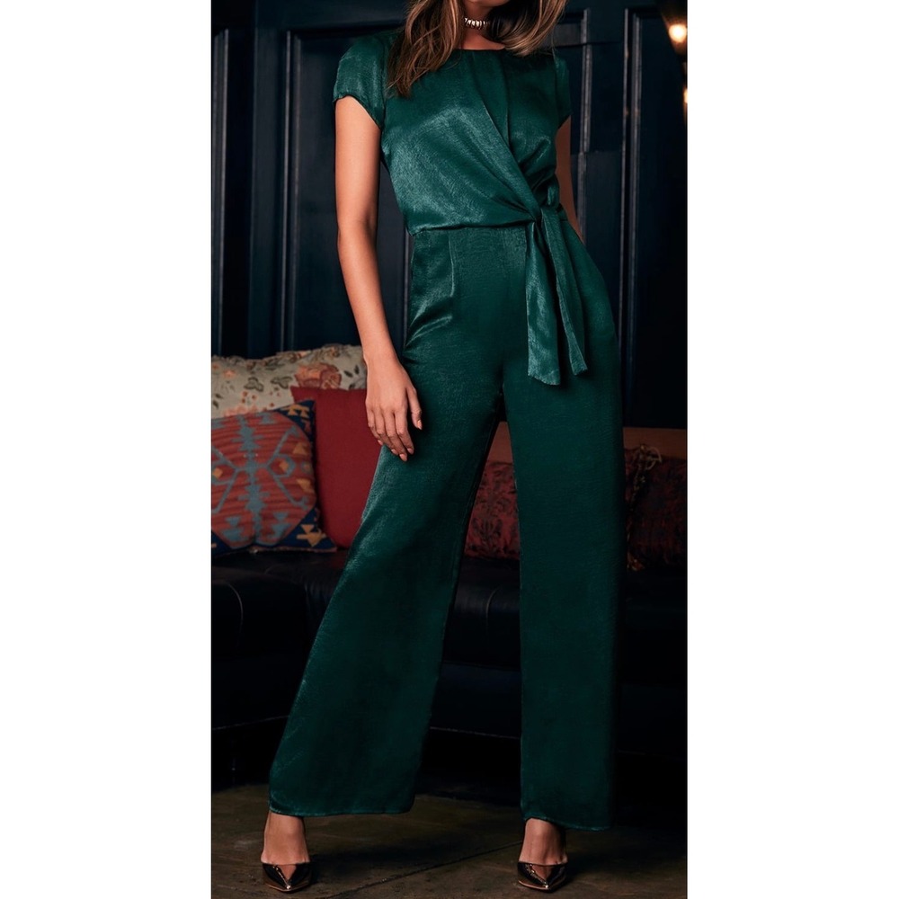 NWT Lulus Size Medium Let Me Entertain You Dark Green Satin‎ Wide-Leg Jumpsuit